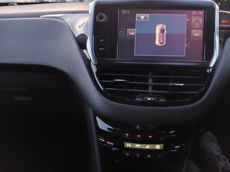 2017 Peugeot 208 - photo 17