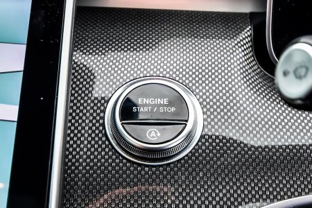 2025 Mercedes-Benz C-Class - photo 25