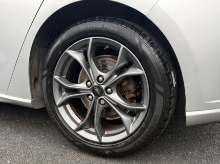 2019 Ford Focus - photo 8
