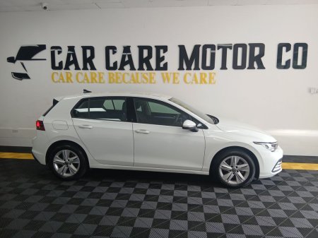 2023 Volkswagen Golf Life 1.0 TSI Mhev 110HP 5