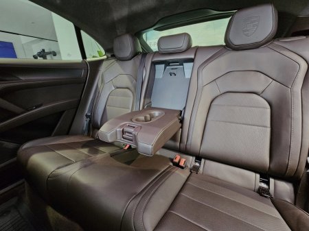2026 Porsche Cayenne - photo 27