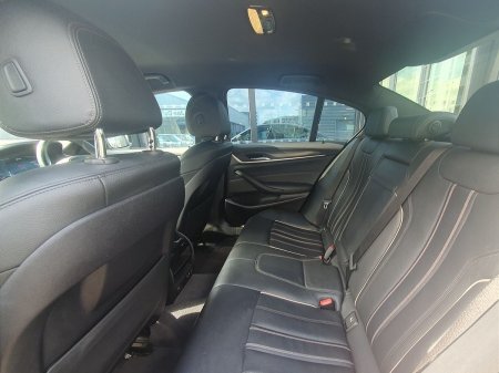 2023 BMW 5-Series - photo 22
