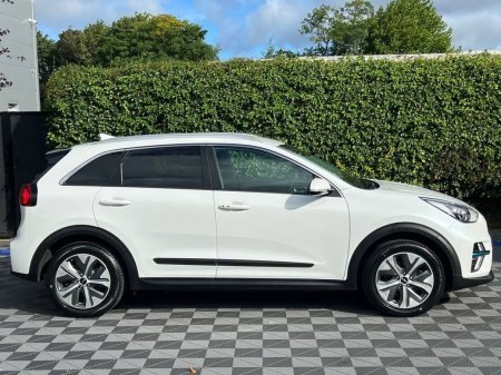 2022 Kia e-Niro - photo 2