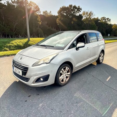 2015 Peugeot 5008 1.6 Blue Hdi 120 Family