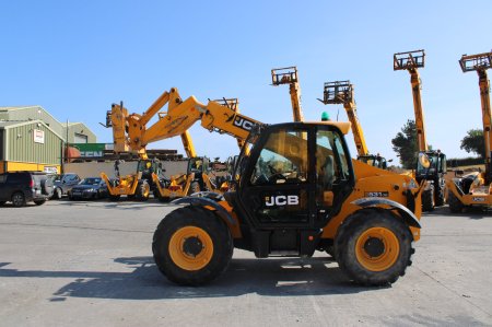 0 JCB  - photo 2