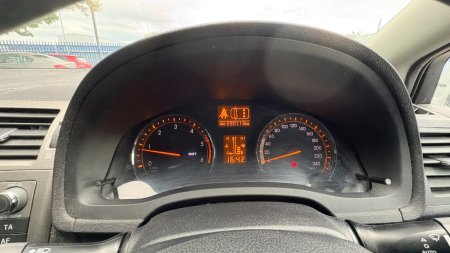 2010 Toyota Avensis - photo 12