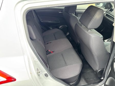 2016 Suzuki Swift - photo 4