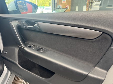 2014 Volkswagen Passat - photo 15