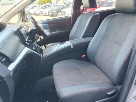 2017 Toyota Estima - photo 16