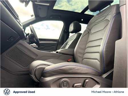 2025 Volkswagen Touareg - photo 3