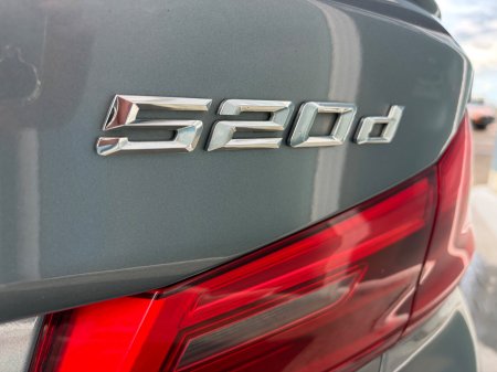 2017 BMW 5-Series - photo 11