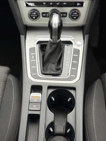 2015 Volkswagen Passat - photo 19