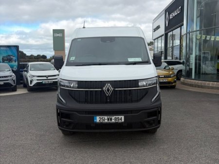 2025 Renault Master - photo 2