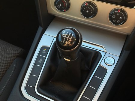 2017 Volkswagen Passat - photo 9