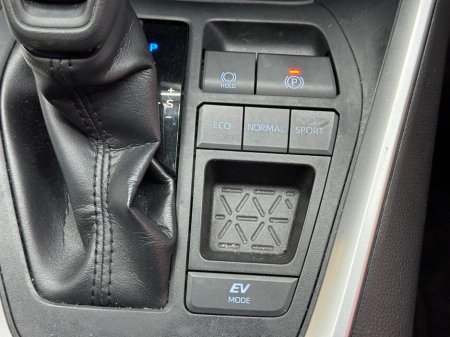 2020 Toyota RAV4 - photo 14