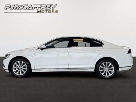 2018 Volkswagen Passat - photo 8
