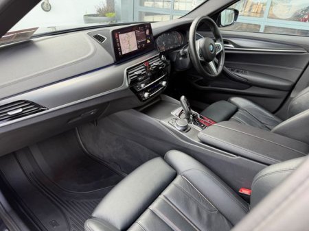 2021 BMW 5-Series - photo 11