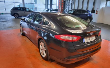 2015 Ford Mondeo - photo 4