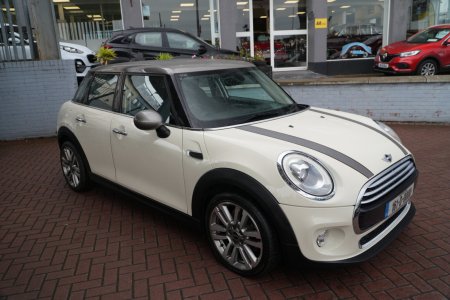 2016 Mini Cooper Cooper SD Auto
