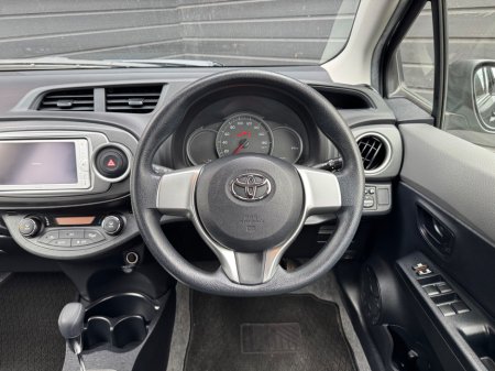 2013 Toyota Yaris - photo 10