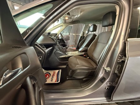 2016 Opel Zafira - photo 12