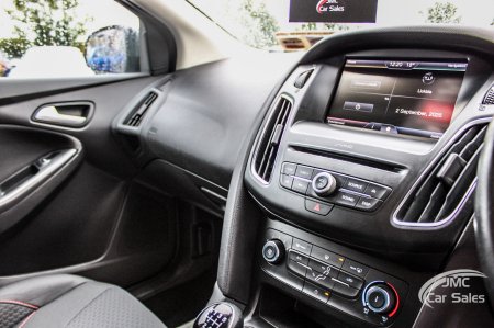 2016 Ford Focus - photo 18