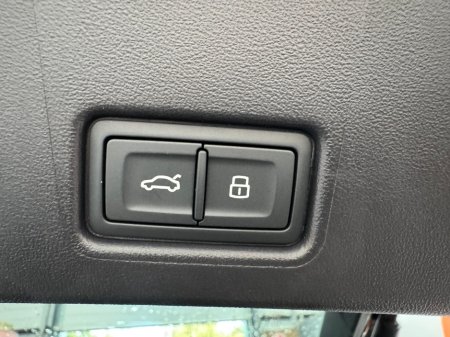 2024 Audi Q4 e-tron - photo 8