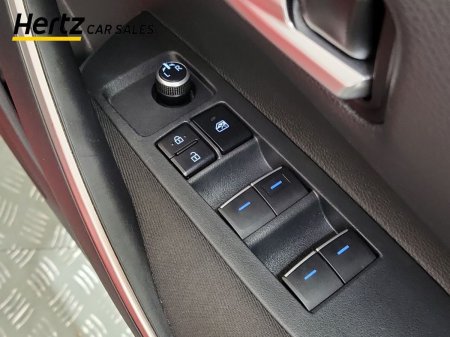 2023 Toyota Corolla - photo 18