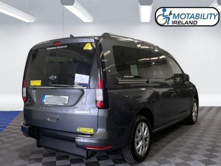 2026 Ford Tourneo Connect - photo 2