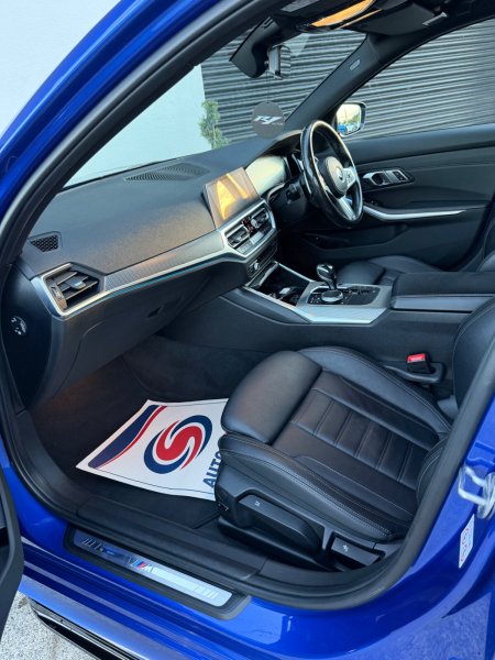 2021 BMW 3-Series - photo 20