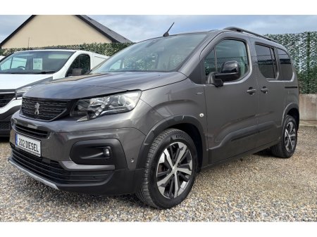 2020 Peugeot Rifter - photo 3