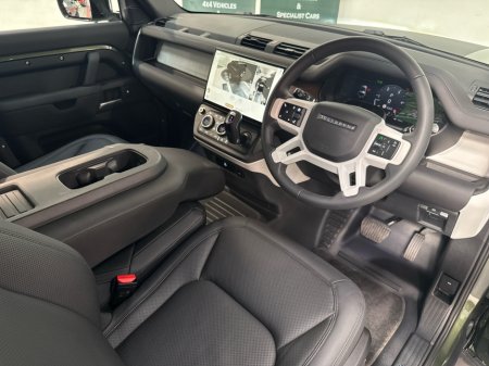2026 Land Rover Defender - photo 15