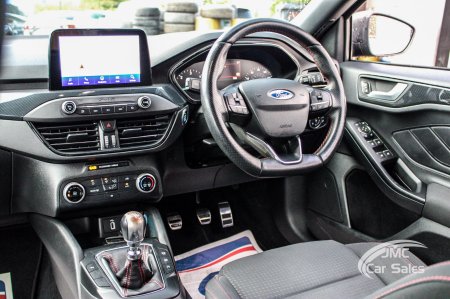 2019 Ford Focus - photo 24