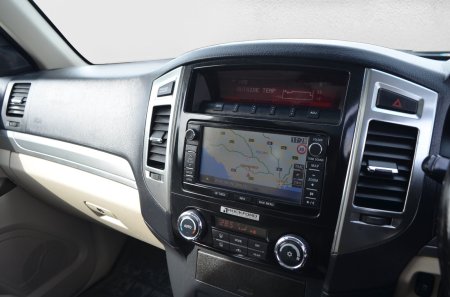 2016 Mitsubishi Pajero - photo 23