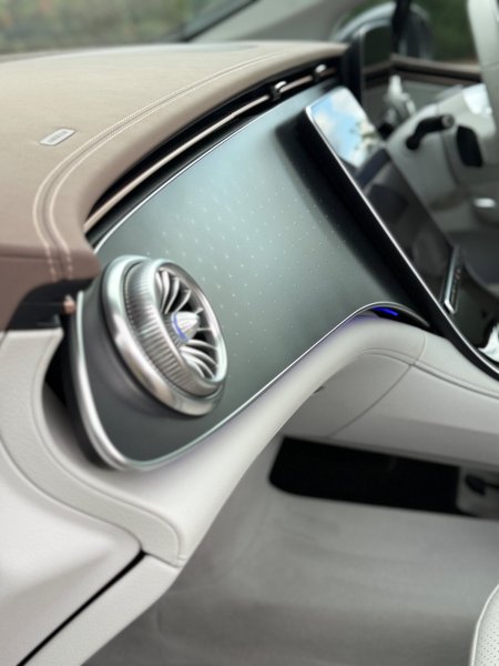 2023 Mercedes-Benz EQE - photo 30