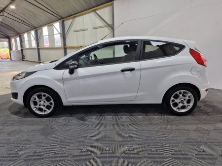 2016 Ford Fiesta - photo 8