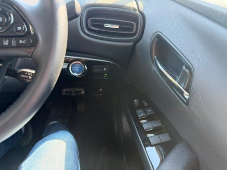 2022 Toyota Prius - photo 13