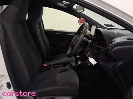 2023 Toyota Yaris - photo 12
