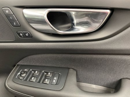 2027 Volvo V60 - photo 18