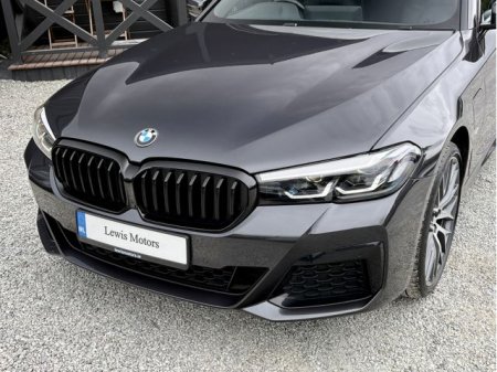 2021 BMW 5-Series - photo 9