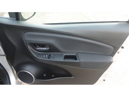 2020 Toyota Yaris - photo 14