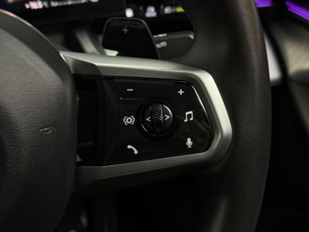 2024 BMW 5-Series - photo 25