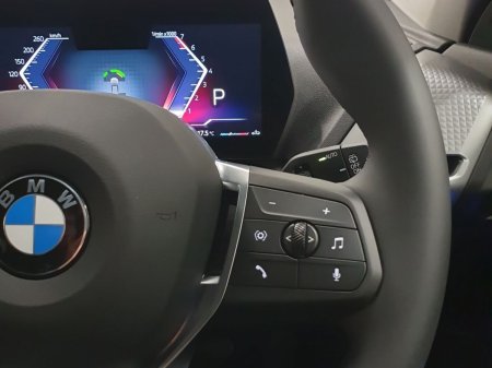 2026 BMW 1-Series - photo 18