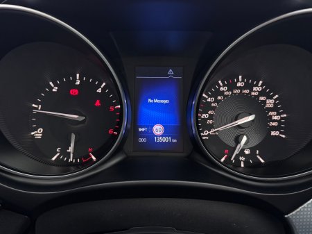 2016 Toyota Avensis - photo 11