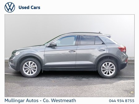 2025 Volkswagen T-Roc - photo 11