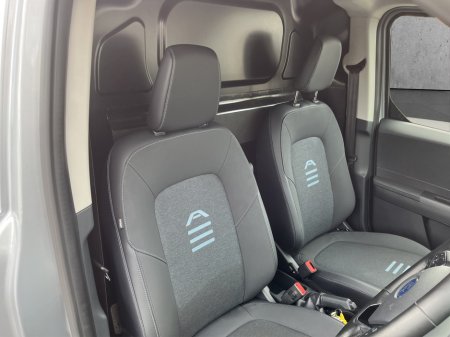 2025 Ford Transit Courier - photo 13