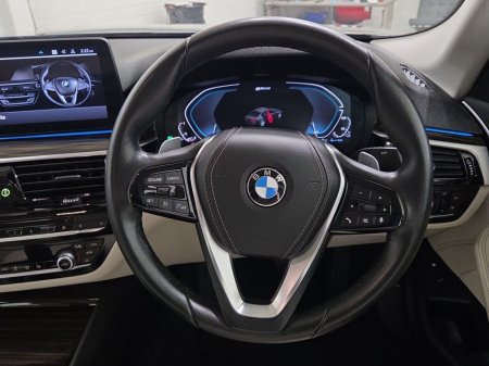 2021 BMW 5-Series - photo 5