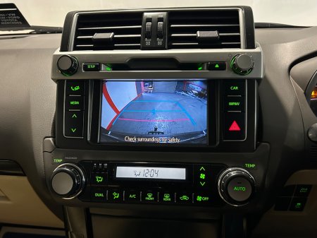 2015 Toyota Land Cruiser - photo 8
