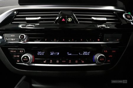 2022 BMW 5-Series - photo 41