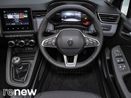 2024 Renault Clio - photo 32